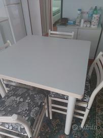 Tavolo 90 x 90 allungabile con 6 sedie