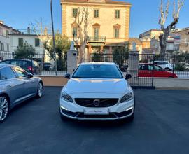 Volvo V60 Cross Country 2.0 D3 Business
