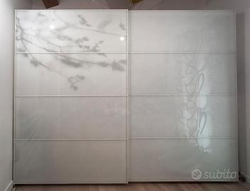 Armadio bianco IKEA ante scorrevoli