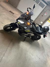 X-ADV 750 2024 zero sinistri pari nuovo