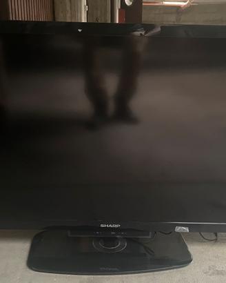 Televisore Tv led sharp Aquos usata