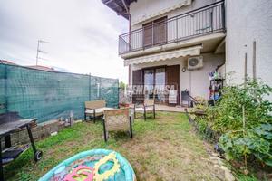 MORNAGO - TRILOCALE CON BOX E GIARDINO