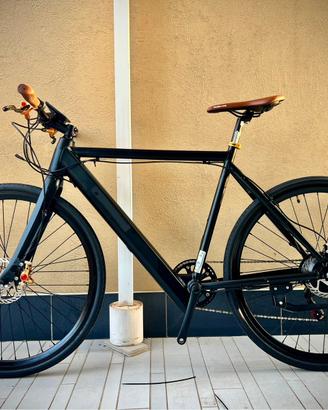Bici elettrica Geero2  36v praticamente  nuova