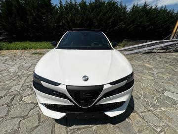 Alfa Romeo Junior 1.2 136 CV Hybrid eDCT6 SPECIALE