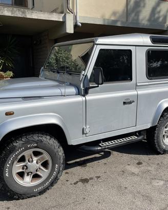 Land Rover Defender 90 2.4 TD4 Puma SW 4 posti – 2
