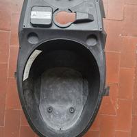 Aprilia SR Vano Sottosella portacasco