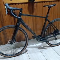 Gravel in Carbonio con Telescopico Documenti 