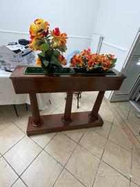 Fioriera in legno massello con base a colonne