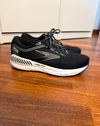 Brooks donna Ariel Gts 23