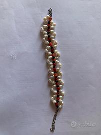 Bracciale di perle e corallo