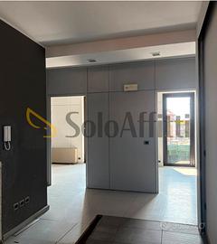 N. 3 locali -cabine per tatuatori o massaggiatori