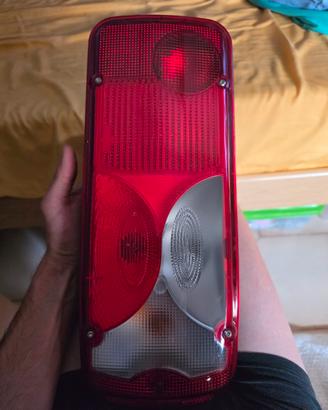  fanali posteriori iveco 