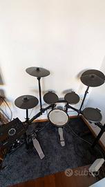 Roland td 17kl con Pedale cassa, sgabello, tappeto