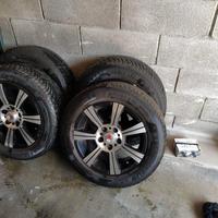 Set di 4 Cerchi in lega momo predator