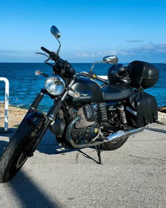 Moto Guzzi V7 - 2012