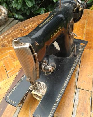 ANTICA MACCHINA DA CUCIRE SINGER inizio XX secolo