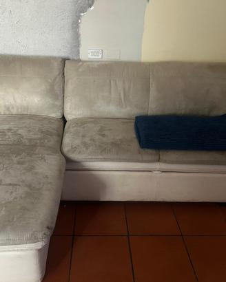 Divano in alcantara