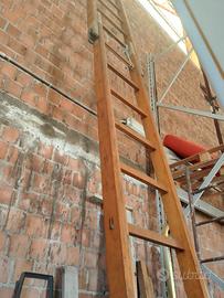 Scala in legno allungabile