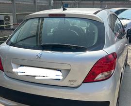 Peugeot 207 - 2010