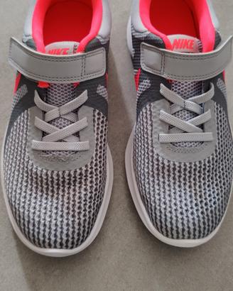 scarpe Nike n35 bimba 