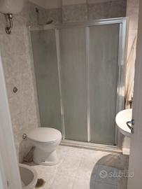 Ragazzo Affitta miniappartamento