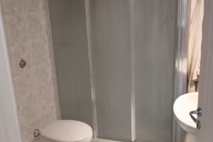 Ragazzo Affitta miniappartamento