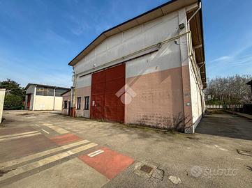 CAPANNONE A SPINADESCO