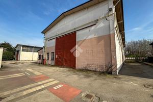 CAPANNONE A SPINADESCO