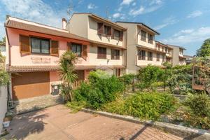 VILLA A SCHIERA A TREZZANO SUL NAVIGLIO