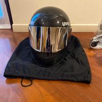 Casco Uvex moto integrale in carbonio