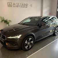 VOLVO V60 Cross Country B4 (d) AWD automatico Ul