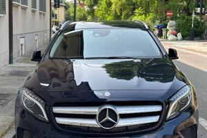MERCEDES GLA 200 d Premium Auto