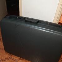 Valigia di ottime finiture