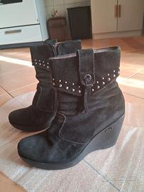 Stivaletti Tronchetti Camoscio Nero Giardini Zeppa