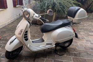 Vespa GTS 300 Super Sport - 2009