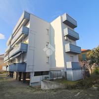 4 LOCALI A GIULIANOVA