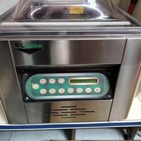 AFFETTATRICE E MACHINA PER SOTOVUOTO