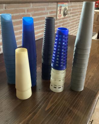 Supporti conici per rocche di lana