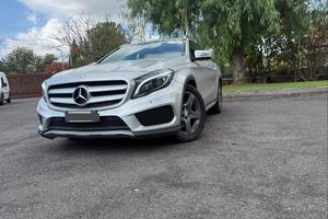 Mercedes-benz GLA 220 d premium 4 matic