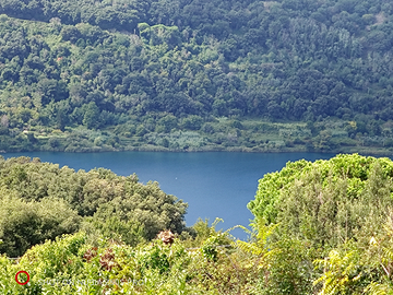Terreno edificabile con casale