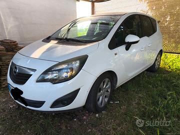 opel. meriva 