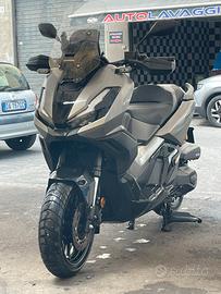 HONDA ADV 350 O T T I M O  08/25