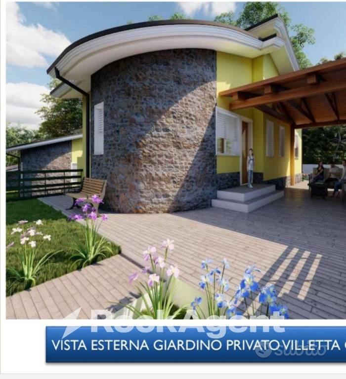 Villa di 200 m² con più di 5 locali a Catanzaro