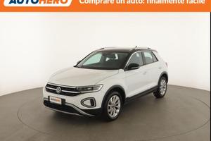 VOLKSWAGEN T-Roc AR13532