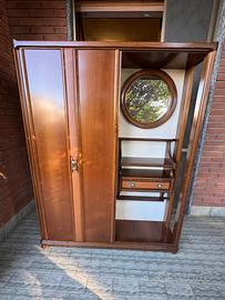 Cappottiera in legno