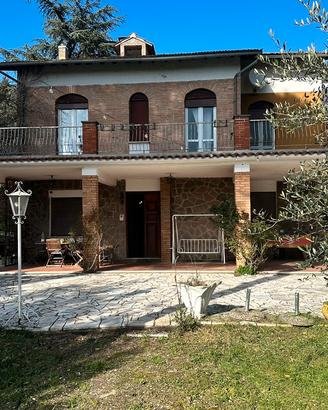 villa a Valmontone per feste (no pernotto)