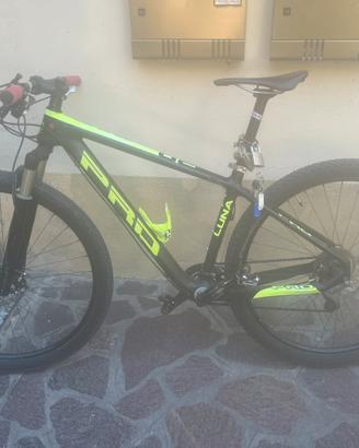Montain bike full carbon