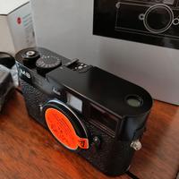 LEICA M8.2 DA COLLEZIONE LACCATA NERA CONDIZION A-