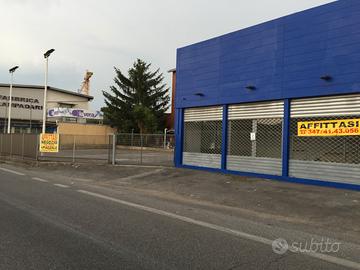 Negozio FRONTE G.R.A. Appia Tuscolana