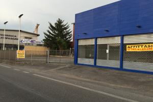 Negozio FRONTE G.R.A. Appia Tuscolana